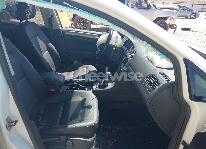 Photo 5 of 2015 Volkswagen Golf SPORTWAGEN TSI S 4-DOOR (VIN 3VWC17AU8FM506389)