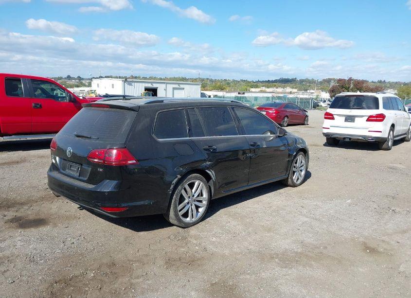 Photo 4 of 2016 Volkswagen Golf SPORTWAGEN TSI SEL 4-DOOR (VIN 3VWC17AU8GM517572)