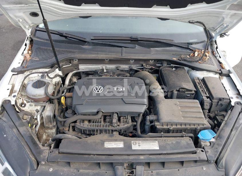Photo 10 of 2017 Volkswagen Golf SPORTWAGEN TSI S (VIN 3VWC17AU8HM504161)
