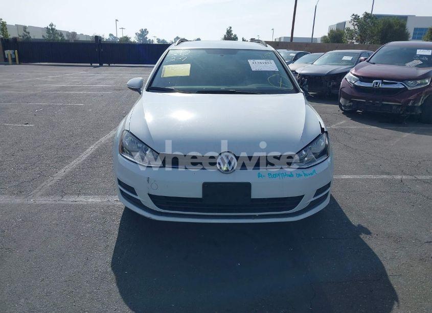 Photo 12 of 2017 Volkswagen Golf SPORTWAGEN TSI S (VIN 3VWC17AU8HM504161)