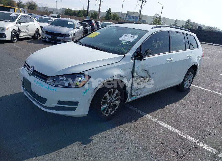 Photo 2 of 2017 Volkswagen Golf SPORTWAGEN TSI S (VIN 3VWC17AU8HM504161)