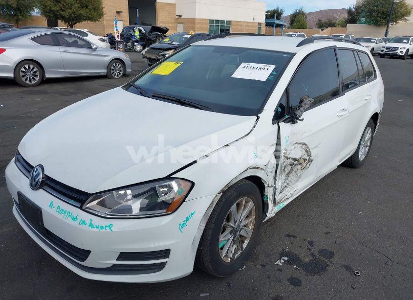 Photo 6 of 2017 Volkswagen Golf SPORTWAGEN TSI S (VIN 3VWC17AU8HM504161)
