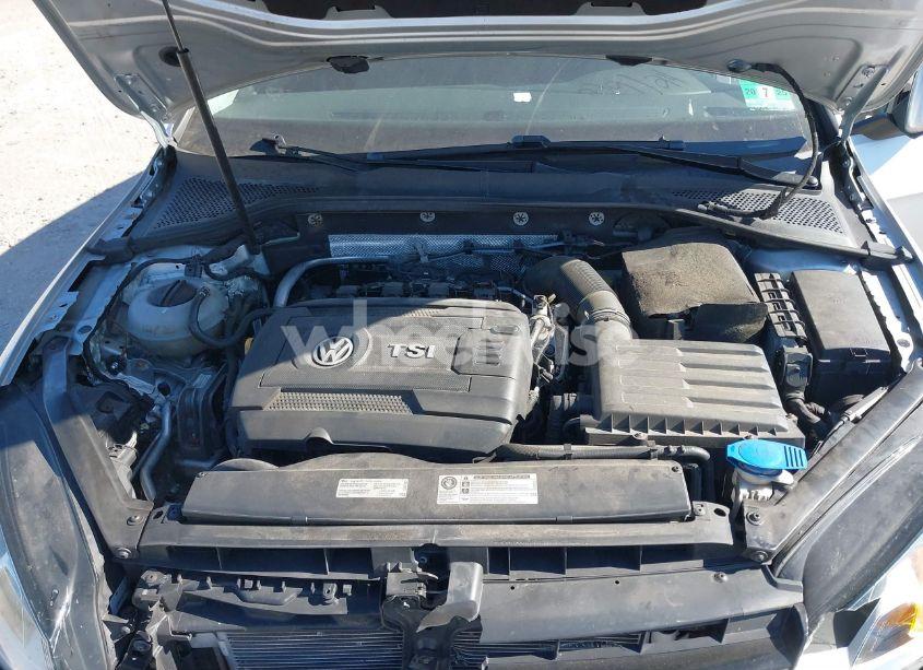 Photo 10 of 2017 Volkswagen Golf SPORTWAGEN TSI S (VIN 3VWC17AU9HM501625)