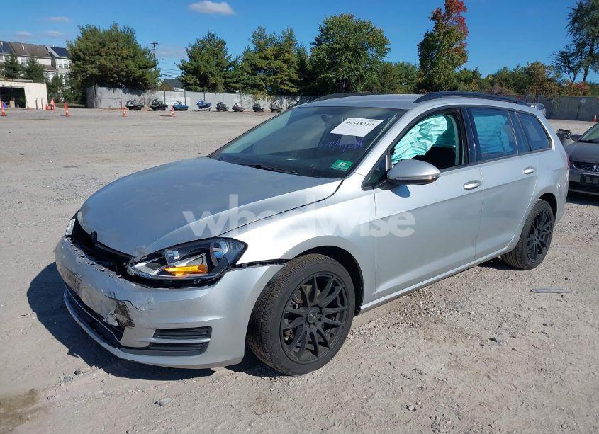 Photo 2 of 2017 Volkswagen Golf SPORTWAGEN TSI S (VIN 3VWC17AU9HM501625)