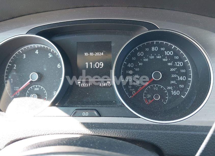 Photo 7 of 2017 Volkswagen Golf SPORTWAGEN TSI S (VIN 3VWC17AU9HM501625)