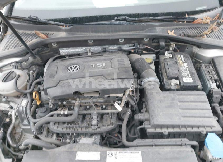 Photo 10 of 2015 Volkswagen Golf SPORTWAGEN TSI SEL 4-DOOR (VIN 3VWC17AUXFM519452)