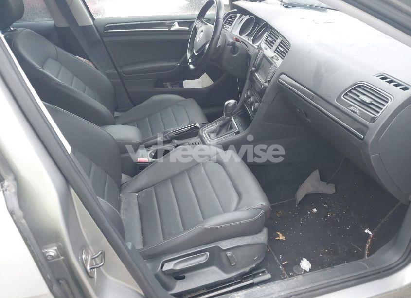 Photo 5 of 2015 Volkswagen Golf SPORTWAGEN TSI SEL 4-DOOR (VIN 3VWC17AUXFM519452)