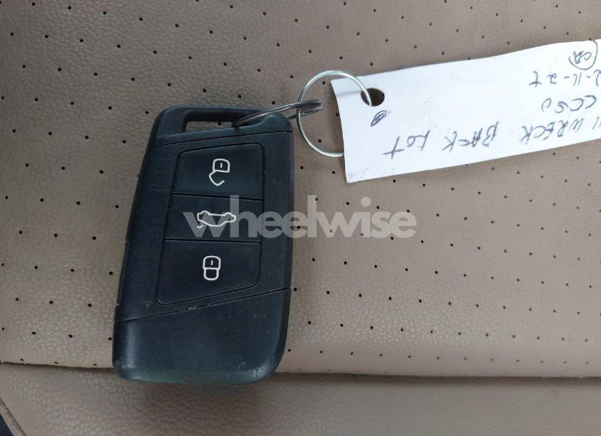 Photo 11 of 2019 Volkswagen Jetta 1.4T R-LINE/1.4T S/1.4T SE (VIN 3VWC57BU0KM010001)