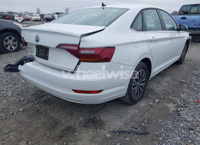 Photo 4 of 2019 Volkswagen Jetta 1.4T R-LINE/1.4T S/1.4T SE (VIN 3VWC57BU0KM010001)