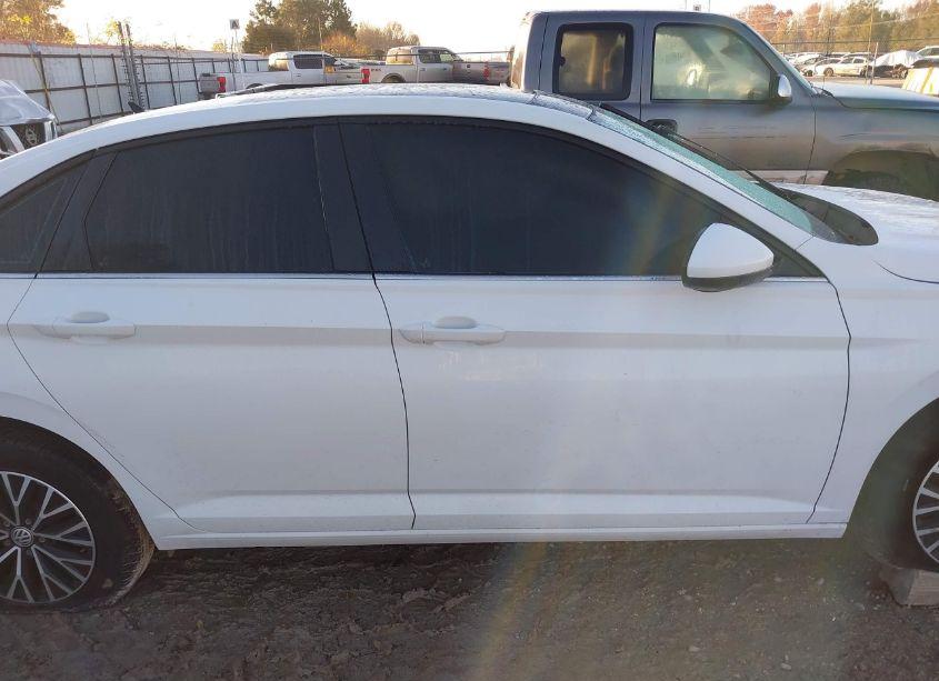 Photo 14 of 2019 Volkswagen Jetta 1.4T R-LINE/1.4T S/1.4T SE (VIN 3VWC57BU0KM069193)