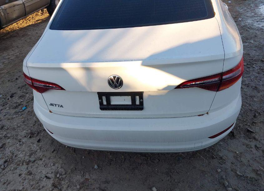 Photo 17 of 2019 Volkswagen Jetta 1.4T R-LINE/1.4T S/1.4T SE (VIN 3VWC57BU0KM069193)