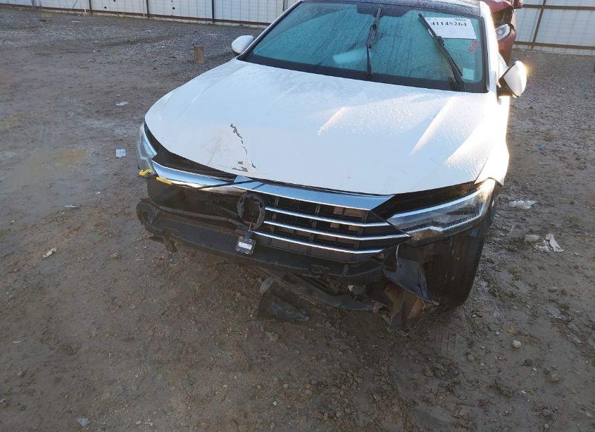 Photo 6 of 2019 Volkswagen Jetta 1.4T R-LINE/1.4T S/1.4T SE (VIN 3VWC57BU0KM069193)