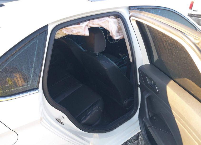 Photo 8 of 2019 Volkswagen Jetta 1.4T R-LINE/1.4T S/1.4T SE (VIN 3VWC57BU0KM069193)