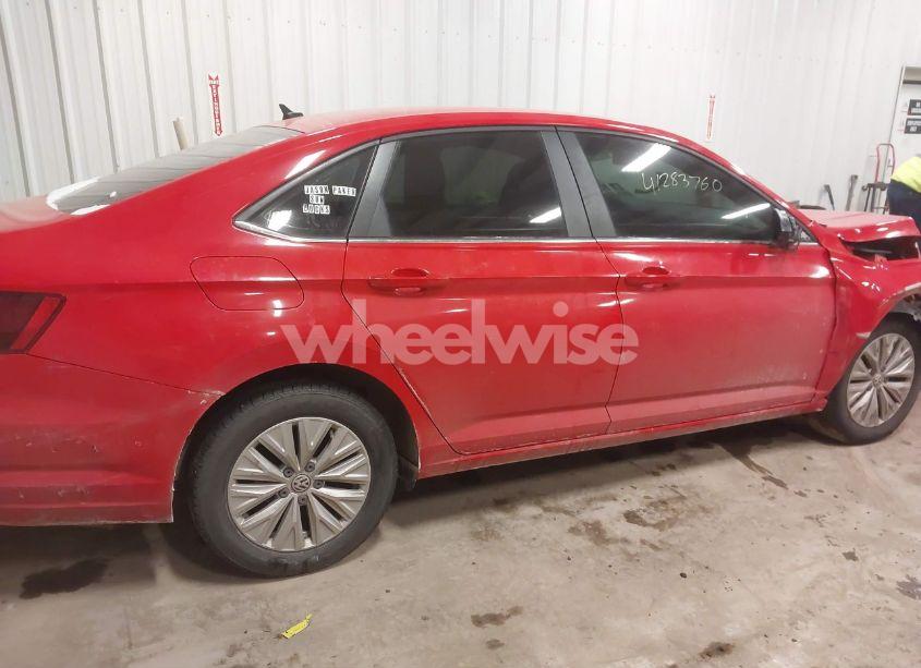 Photo 13 of 2019 Volkswagen Jetta (VIN 3VWC57BU0KM081005)