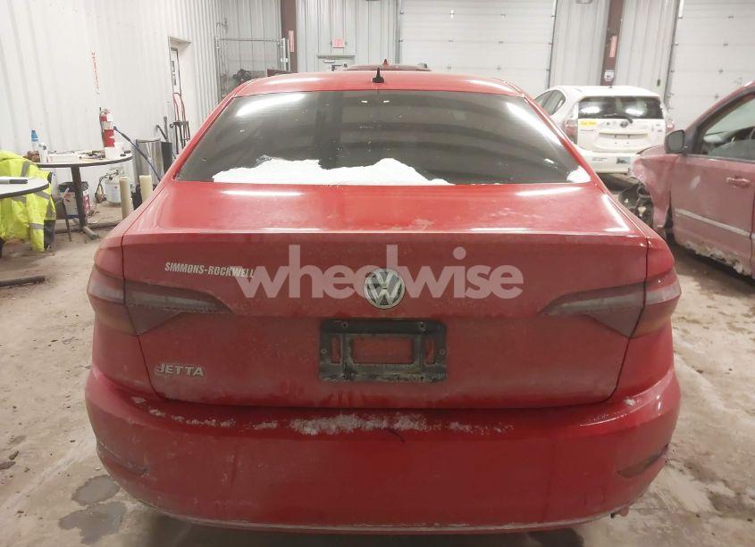 Photo 16 of 2019 Volkswagen Jetta (VIN 3VWC57BU0KM081005)