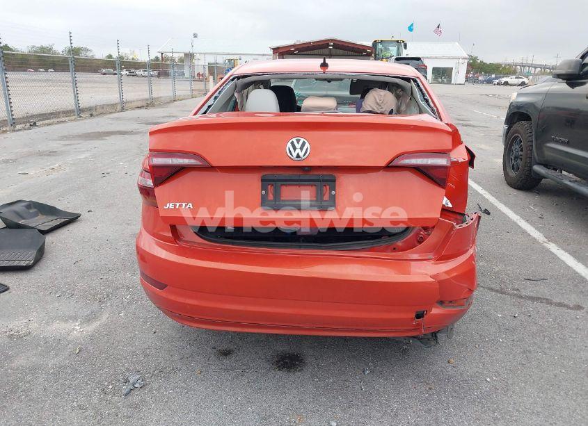 Photo 16 of 2019 Volkswagen Jetta 1.4T R-LINE/1.4T S/1.4T SE (VIN 3VWC57BU0KM093591)