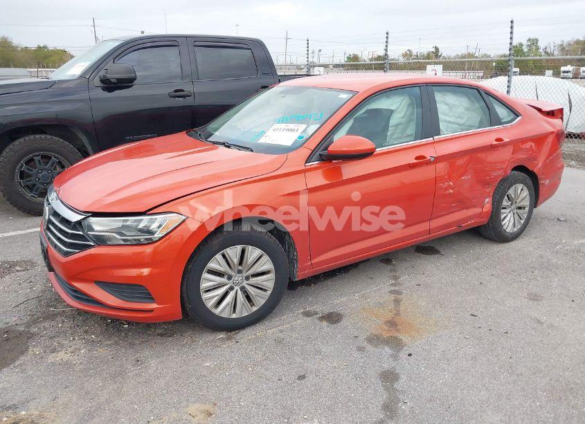 Photo 6 of 2019 Volkswagen Jetta 1.4T R-LINE/1.4T S/1.4T SE (VIN 3VWC57BU0KM093591)