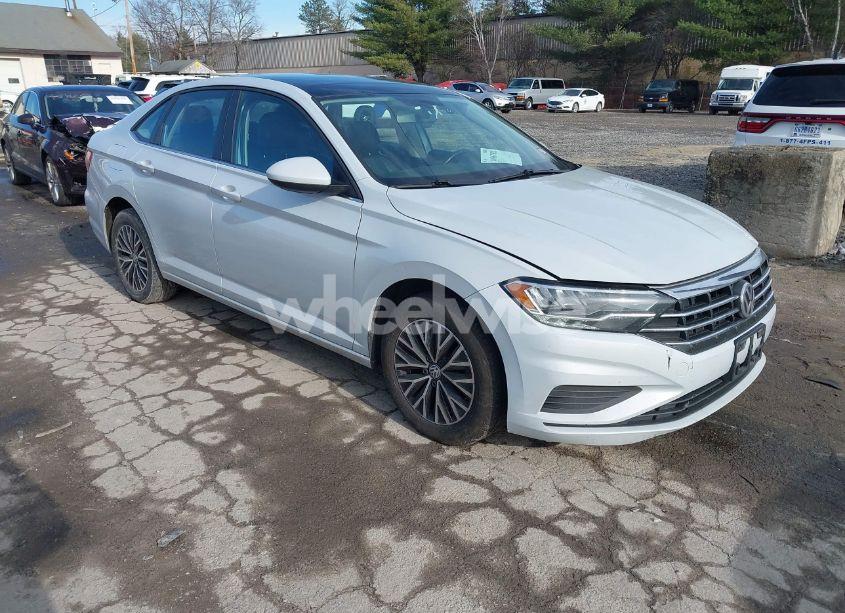 2019 Volkswagen Jetta 1.4T R-LINE/1.4T S/1.4T SE (VIN 3VWC57BU0KM111460) main photo