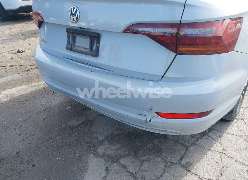 Photo 6 of 2019 Volkswagen Jetta 1.4T R-LINE/1.4T S/1.4T SE (VIN 3VWC57BU0KM111460)