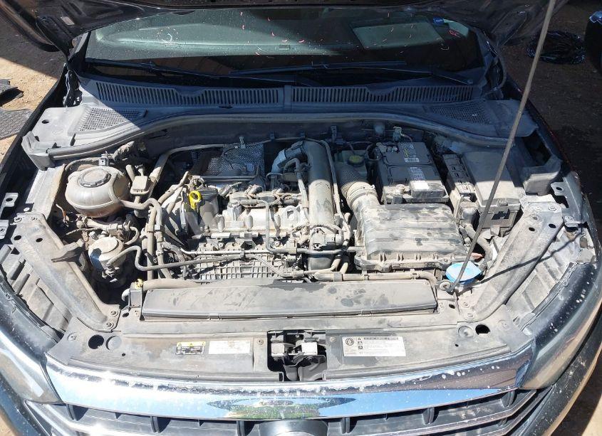 Photo 10 of 2019 Volkswagen Jetta 1.4T R-LINE/1.4T S/1.4T SE (VIN 3VWC57BU0KM116061)
