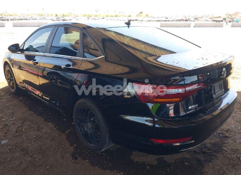 Photo 3 of 2019 Volkswagen Jetta 1.4T R-LINE/1.4T S/1.4T SE (VIN 3VWC57BU0KM116061)