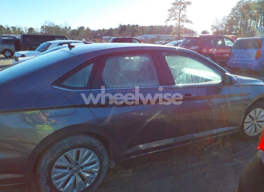 Photo 12 of 2019 Volkswagen Jetta 1.4T R-LINE/1.4T S/1.4T SE (VIN 3VWC57BU0KM125925)