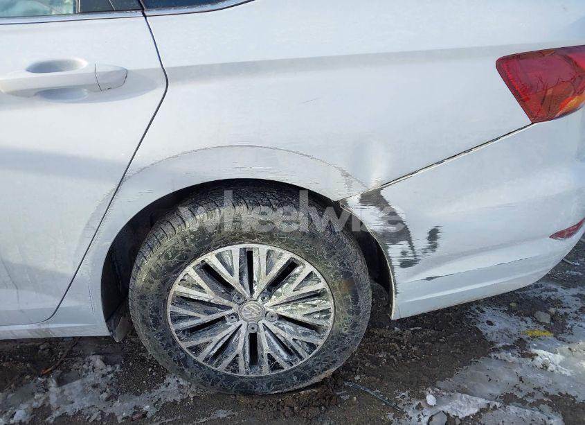 Photo 6 of 2019 Volkswagen Jetta 1.4T R-LINE/1.4T S/1.4T SE (VIN 3VWC57BU0KM136455)