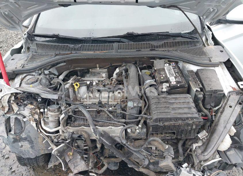 Photo 10 of 2019 Volkswagen Jetta 1.4T R-LINE/1.4T S/1.4T SE (VIN 3VWC57BU0KM140568)