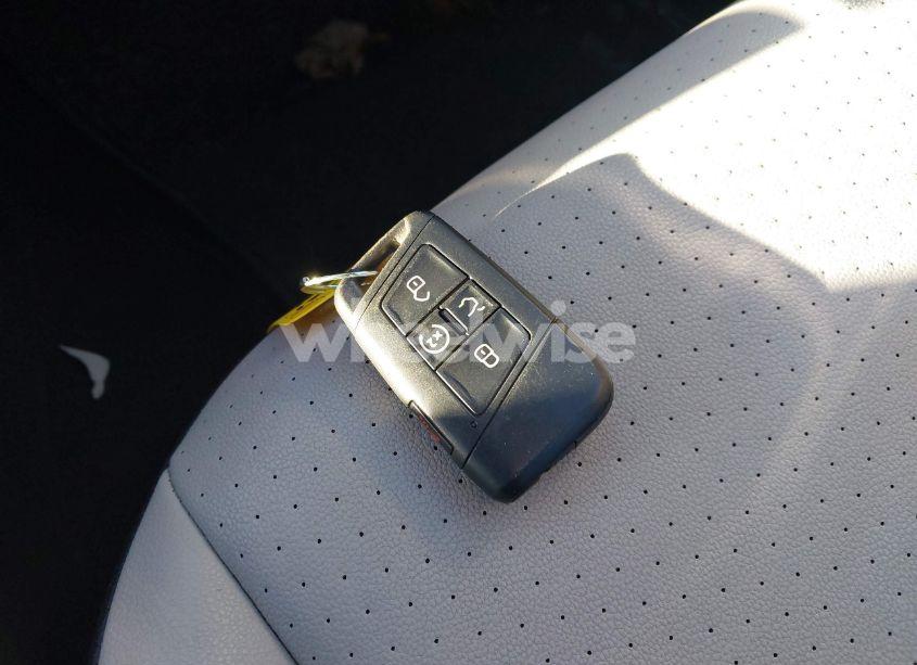 Photo 11 of 2019 Volkswagen Jetta 1.4T R-LINE/1.4T S/1.4T SE (VIN 3VWC57BU0KM164790)