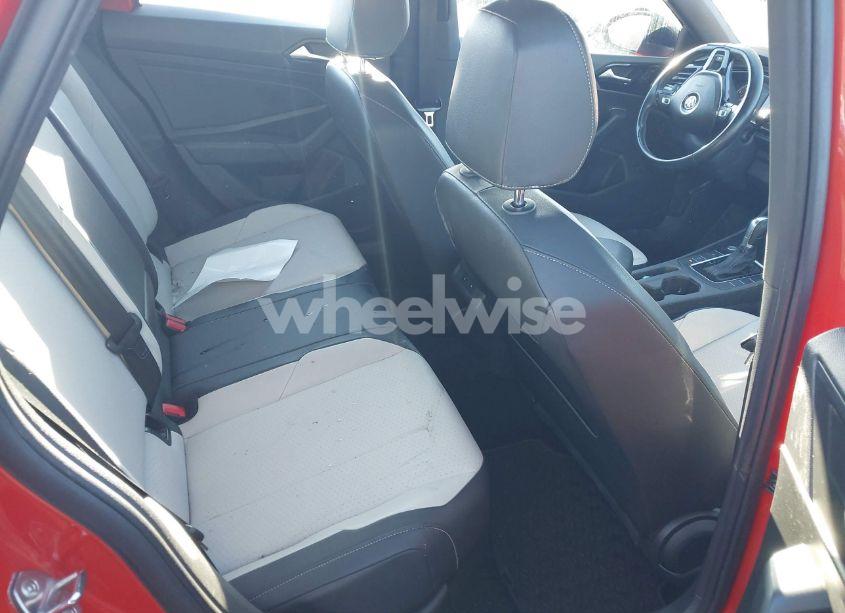 Photo 8 of 2019 Volkswagen Jetta 1.4T R-LINE/1.4T S/1.4T SE (VIN 3VWC57BU0KM164790)