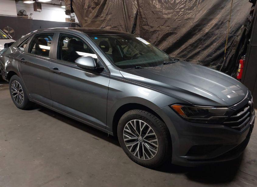 2019 Volkswagen Jetta 1.4T R-LINE/1.4T S/1.4T SE (VIN 3VWC57BU0KM200736) main photo