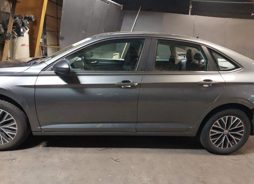 Photo 15 of 2019 Volkswagen Jetta 1.4T R-LINE/1.4T S/1.4T SE (VIN 3VWC57BU0KM200736)