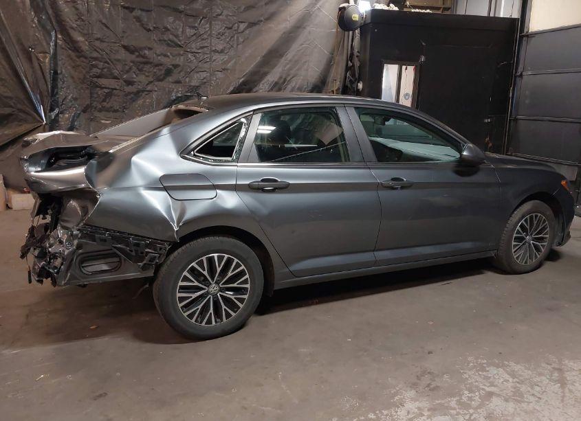 Photo 4 of 2019 Volkswagen Jetta 1.4T R-LINE/1.4T S/1.4T SE (VIN 3VWC57BU0KM200736)