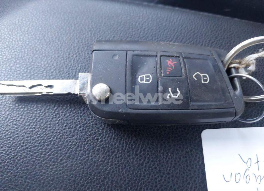 Photo 11 of 2019 Volkswagen Jetta 1.4T R-LINE/1.4T S/1.4T SE (VIN 3VWC57BU0KM235020)