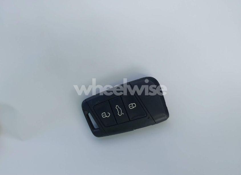 Photo 11 of 2019 Volkswagen Jetta 1.4T R-LINE/1.4T S/1.4T SE (VIN 3VWC57BU0KM262332)