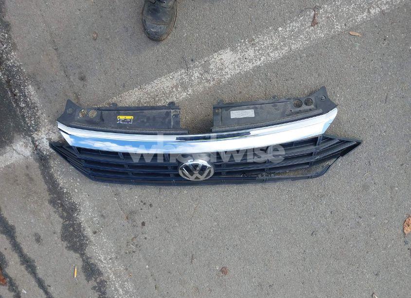 Photo 12 of 2019 Volkswagen Jetta 1.4T R-LINE/1.4T S/1.4T SE (VIN 3VWC57BU0KM262332)