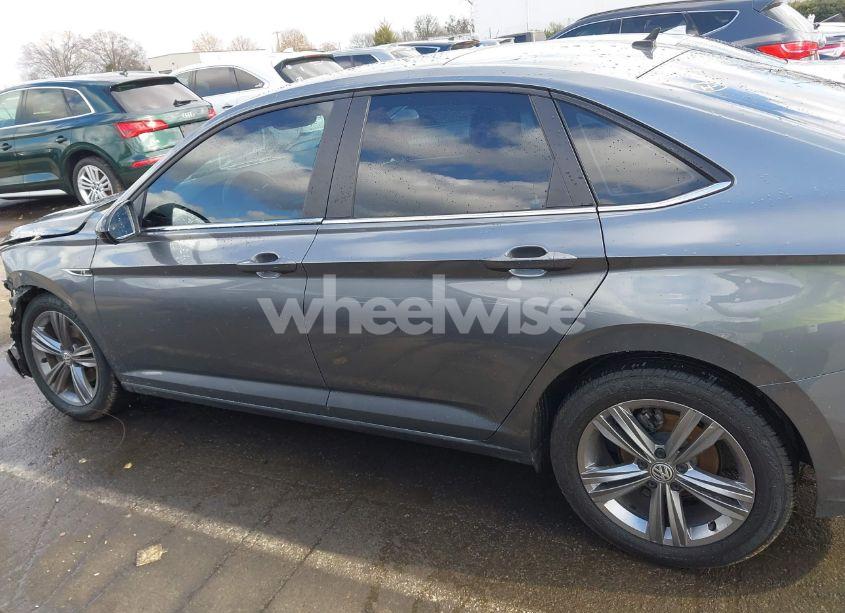 Photo 15 of 2019 Volkswagen Jetta 1.4T R-LINE/1.4T S/1.4T SE (VIN 3VWC57BU0KM262332)