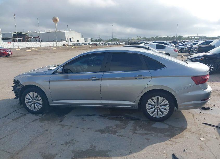 Photo 15 of 2020 Volkswagen Jetta 1.4T R-LINE/1.4T S/1.4T SE (VIN 3VWC57BU0LM088943)