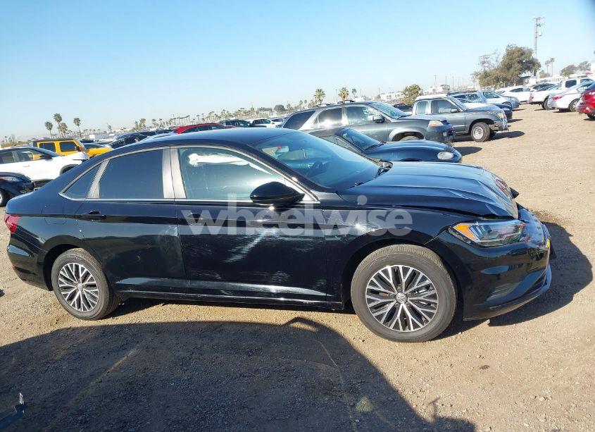 Photo 13 of 2021 Volkswagen Jetta 1.4T R-LINE/1.4T S/1.4T SE (VIN 3VWC57BU0MM004167)