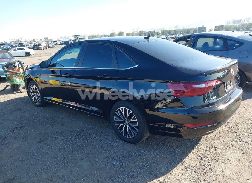 Photo 3 of 2021 Volkswagen Jetta 1.4T R-LINE/1.4T S/1.4T SE (VIN 3VWC57BU0MM004167)