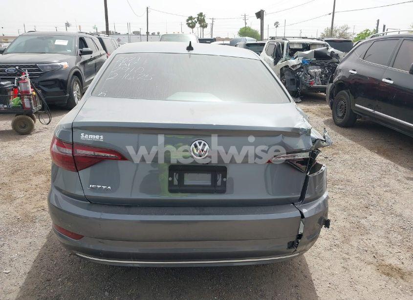 Photo 15 of 2021 Volkswagen Jetta 1.4T R-LINE/1.4T S/1.4T SE (VIN 3VWC57BU0MM032910)