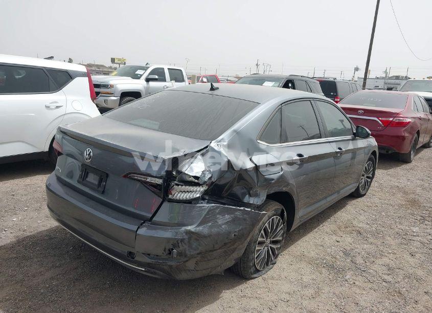 Photo 6 of 2021 Volkswagen Jetta 1.4T R-LINE/1.4T S/1.4T SE (VIN 3VWC57BU0MM032910)