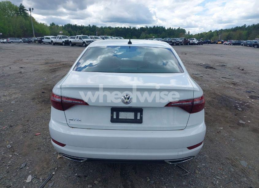 Photo 16 of 2021 Volkswagen Jetta 1.4T R-LINE/1.4T S/1.4T SE (VIN 3VWC57BU0MM032924)