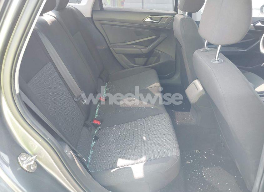 Photo 8 of 2021 Volkswagen Jetta 1.4T R-LINE/1.4T S/1.4T SE (VIN 3VWC57BU0MM093075)