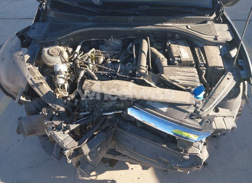 Photo 10 of 2019 Volkswagen Jetta 1.4T R-LINE/1.4T S/1.4T SE (VIN 3VWC57BU1KM007124)