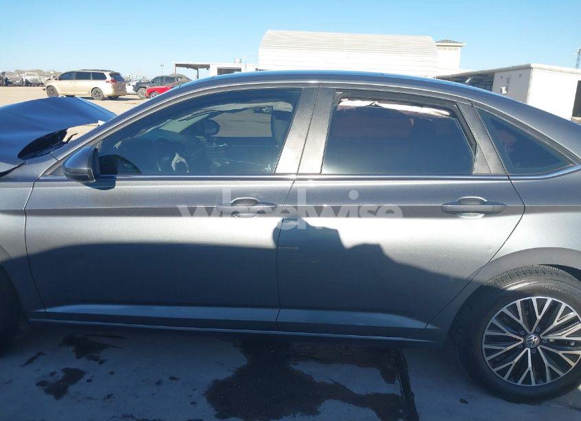 Photo 14 of 2019 Volkswagen Jetta 1.4T R-LINE/1.4T S/1.4T SE (VIN 3VWC57BU1KM007124)