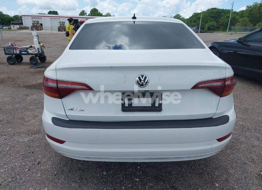 Photo 16 of 2019 Volkswagen Jetta 1.4T R-LINE/1.4T S/1.4T SE (VIN 3VWC57BU1KM025946)