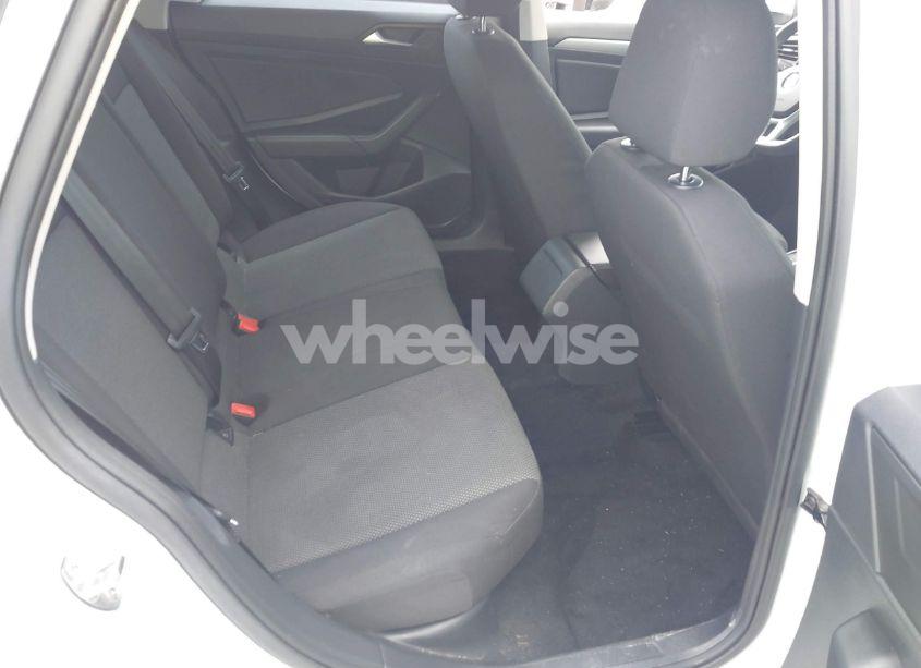 Photo 8 of 2019 Volkswagen Jetta 1.4T R-LINE/1.4T S/1.4T SE (VIN 3VWC57BU1KM025946)