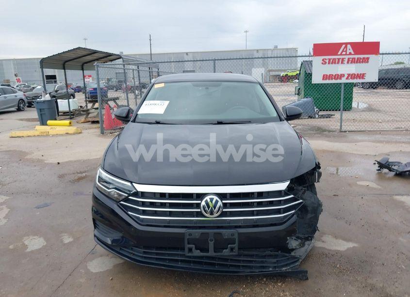 Photo 13 of 2019 Volkswagen Jetta 1.4T R-LINE/1.4T S/1.4T SE (VIN 3VWC57BU1KM033688)