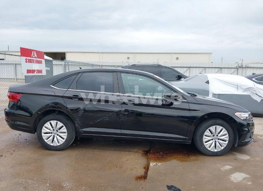 Photo 14 of 2019 Volkswagen Jetta 1.4T R-LINE/1.4T S/1.4T SE (VIN 3VWC57BU1KM033688)